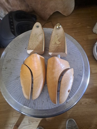 Wooden shoe stretches - shoe, stretches.