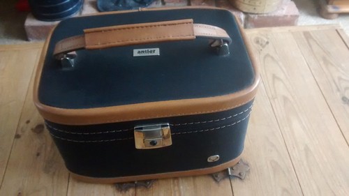 Vintage 80s ladies vanity - vintage, case