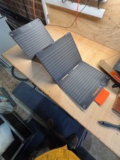 JACKERY 40w solar panel and charging lead