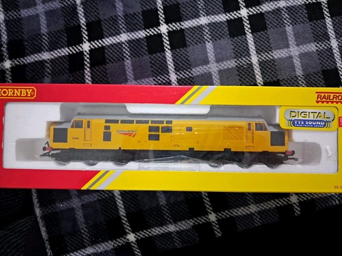 Hornby network rail class - oo,