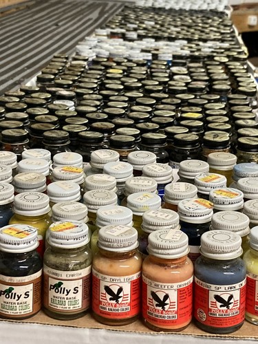 Polly scale paint - paint, railroad