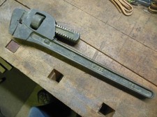 vintage Ampco W212-14" anti spark berylium pipe wrench old gas line tool