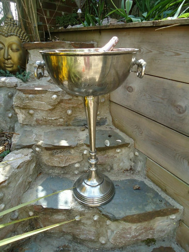 Silver floor standing bowl - standing,