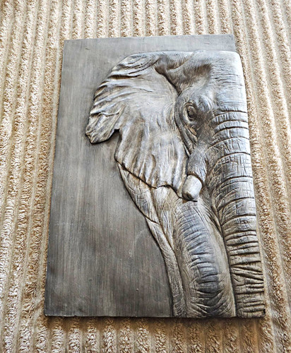 Large ceramic elephant head - large,