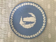 Wedgewood Four Jasper Christmas Plates 