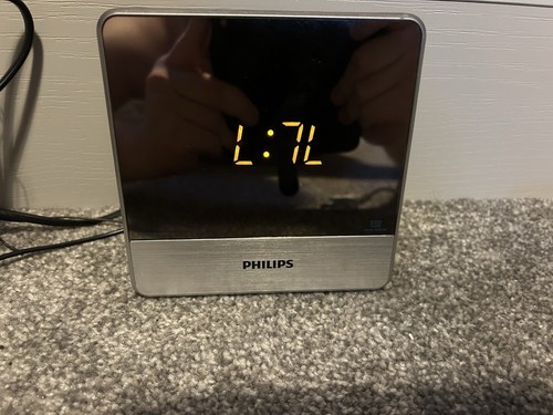 Mirrored phillips digital - mirrored,