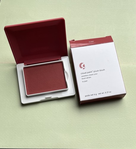 Glossier cloud paint plush - glossier,