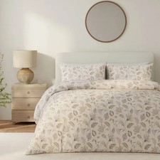 Vantona Bay Jacobean Floral
