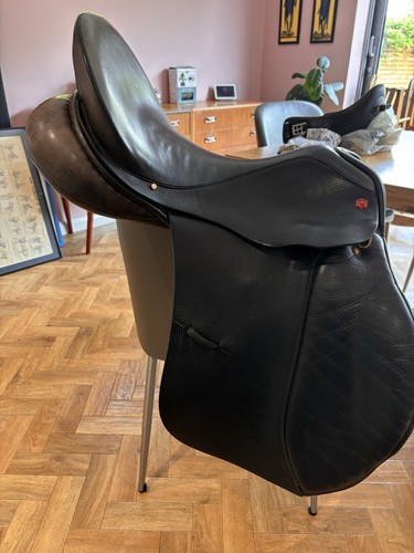 Albion legend saddle 18inch - legend, gp