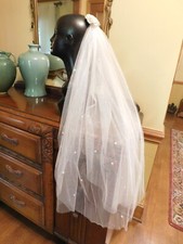 BEAUTIFUL OFF- WHITE ROSETTE