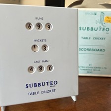 VINTAGE  SUBBUTEO TABLE CRICKET SCOREBOARD COMPLETE WITH BOX 