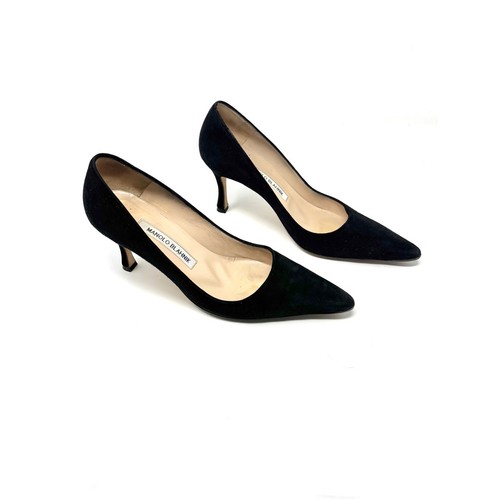 Manolo blahnik black suede - blahnik,