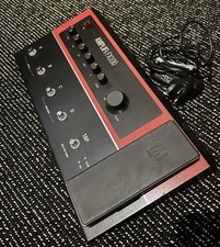 Line 6 AmpliFi FX100 Multi-FX Pedal with PSU