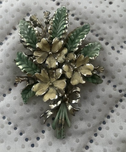 Vintage exquisite brooch - exquisite,