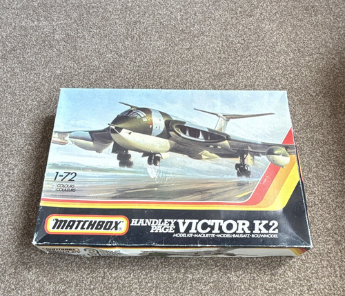 Matchbox handley page victor - page,