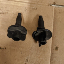 Radiator Brackets Secure Bolts Pair FORD MONDEO 2007 ESTATE