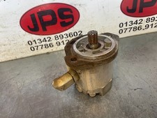 Toro 105-9872 hydraulic deck motor X Toro 3500D GM rotary / Kubota £300+VAT