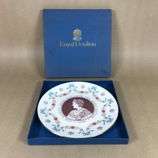 Royal Doulton Queen Elizabeth The Queen Mother Plate Boxed
