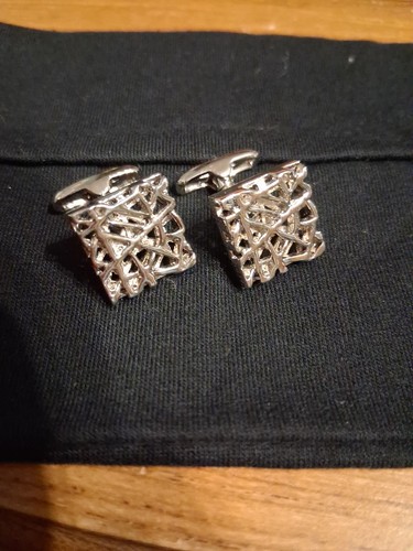Cufflinks