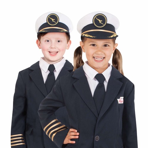 Qantas pilot airline flight - qantas,