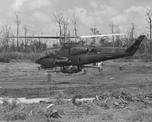 Cobra helicopter 1970 1st - ah-1,