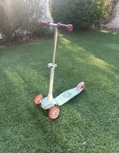 Light wheeled scooter - up, 3