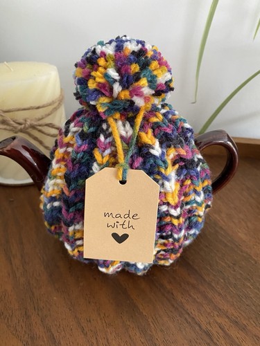 Hand knitted tea cosy fit - knitted, to