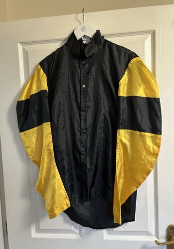 Genuine horse racing jockey - racing,