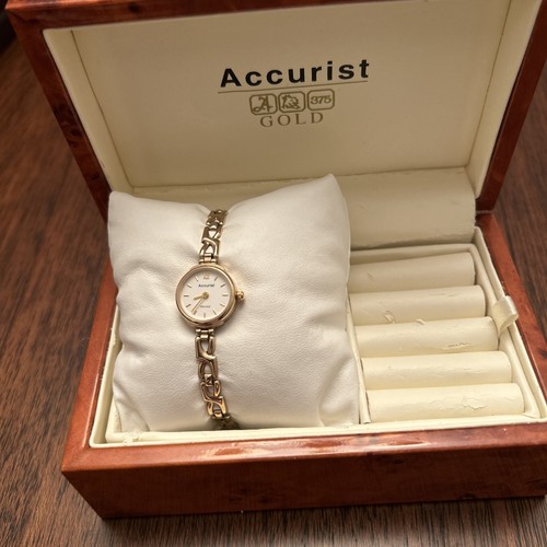 Accurist all 9ct - 9ct, gold