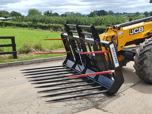 9ft buckrake silage - silage, grape