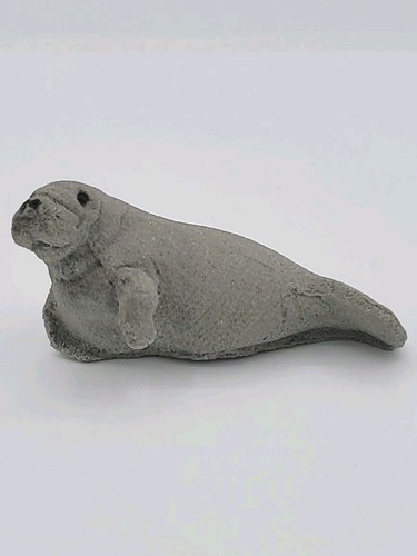 Vintage manatee sand stone - vintage, 4"