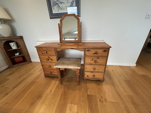 Vintage pine dressing - vintage,