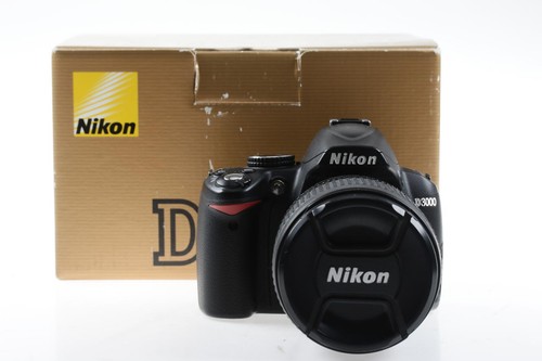 Nikon d3000 with dx - nikon,