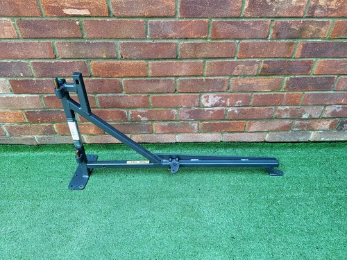 Autochair car hoist - ,