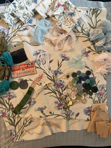 Slow stitch vintage sewing kit - slow,