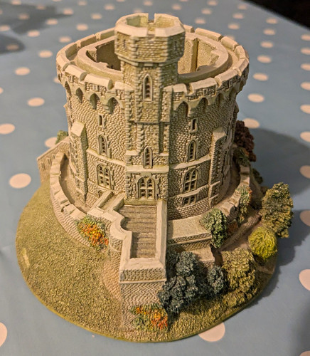 Lilliput lane round tower - lane, "round