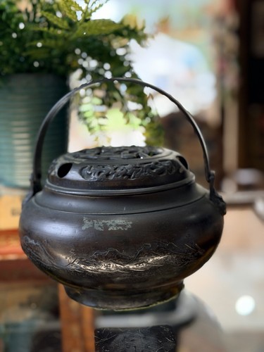 Vintage asian metal hand - vintage,