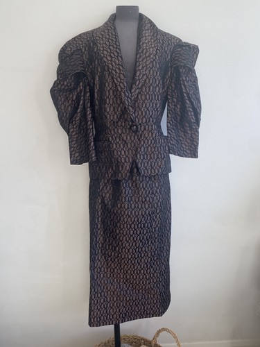 Stunning couture vintage digby - couture,