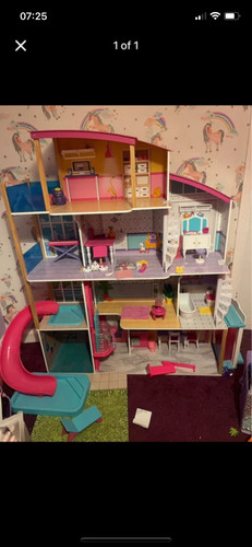 Dolls house - dolls,
