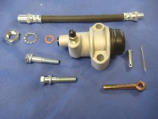 MGB 1800 CLUTCH SLAVE CYLINDER