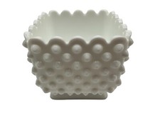 Fenton VTG Hobnail Mikk Glass
