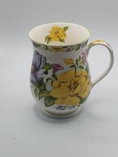 Fine Bone China a mug with a floral pattern