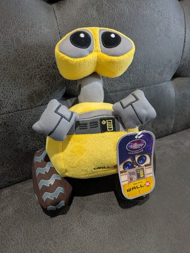 Disney store wall robot - wall.e,