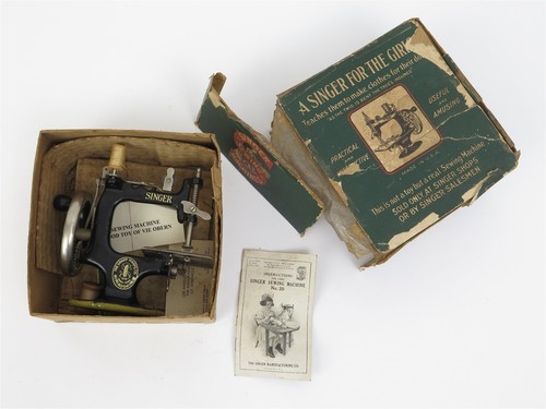 1920 singer miniature - singer,