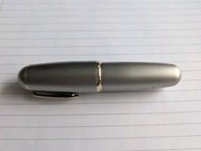 Tombow Zoom 848 wb Egg Pen - vintage rollerball  pen - Made in Japan