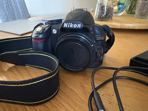 Nikon d3100 digital - nikon,