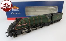 OO Gauge Bachmann 31-967 Class A4 60010 Dominion Of Canada BR Green Loco