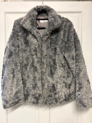 Wallis faux fur grey - , /