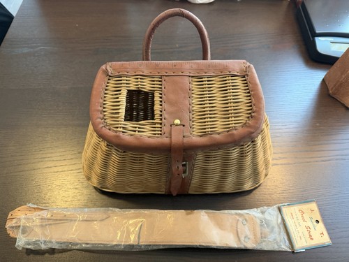 Vintage wicker fishing - wicker, creel
