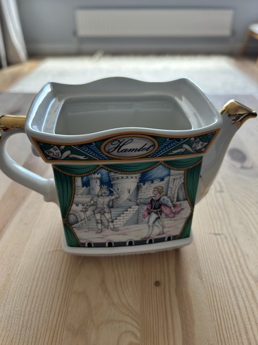 Sadler hamlet teapot - hamlet,